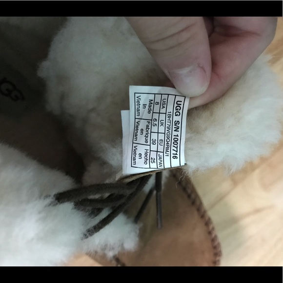 Ugg Moccasin Booties - Picture 6 of 6